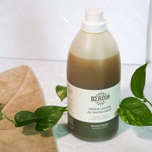 Ecologische Vloeibare wasmiddel met Aleppozeep en Amber Oud geur – schoon textiel – verzacht kleding – 2L