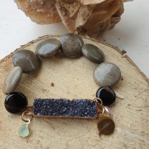 Jaspis en zwarte kwarts