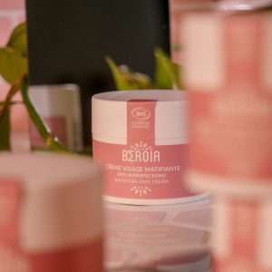 COSMOS ORGANIC matterende gezichtscrème – luierblad extract – Rozenmirte – aloe – prachtige schone huid 50 ml