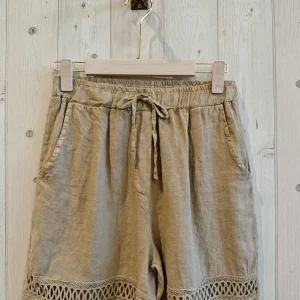 Leuek 100% linnen korte broek – bermuda – met broderie en zijzakken – MODDER BRUIN – maat 40-42