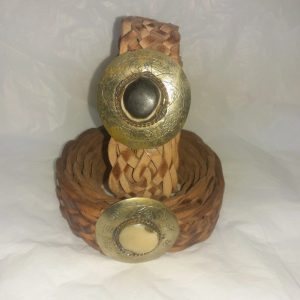 100% leren gevlochten riem met platte ronde stalen met DONKER steen in het midden 125cm