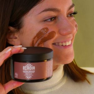 COSMOS NATUURLIJKE rode klei – rijk aan mineralen – cel vernieuwing – regenererend en zuiverend 150g