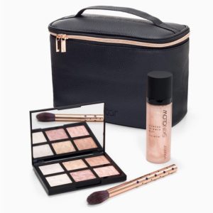 Beauty Make-up Tasje – Set van 3 producten en tas – GLAM & GLOW – highlight pallet – contour borstel en gezicht glitter fixing spray – 3 stuks